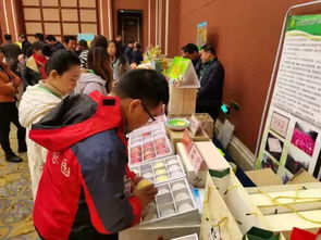 渭南來鎮(zhèn)舉辦農(nóng)產(chǎn)品展示推介會 50余種產(chǎn)品齊亮相，產(chǎn)業(yè)扶貧成果顯著